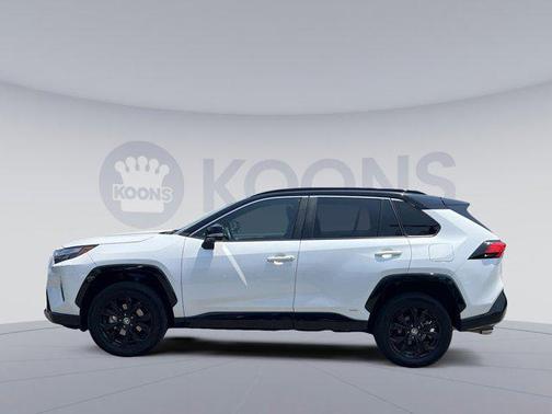 2023 Toyota RAV4 Hybrid SE