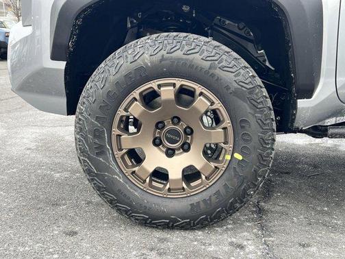 2026 Toyota Tacoma Hybrid Trailhunter