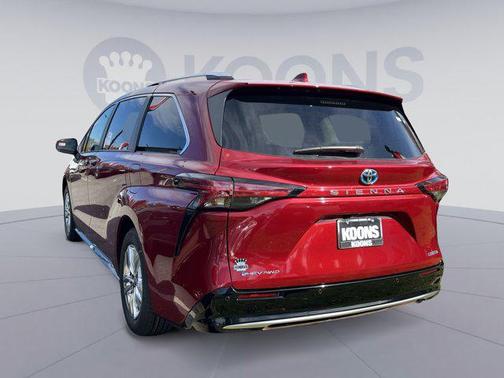 2025 Toyota Sienna Limited