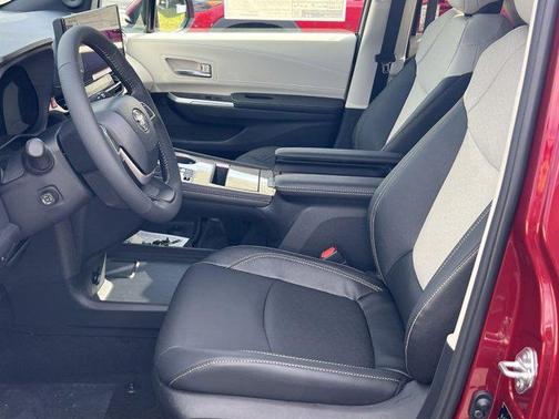 2025 Toyota Sienna Limited