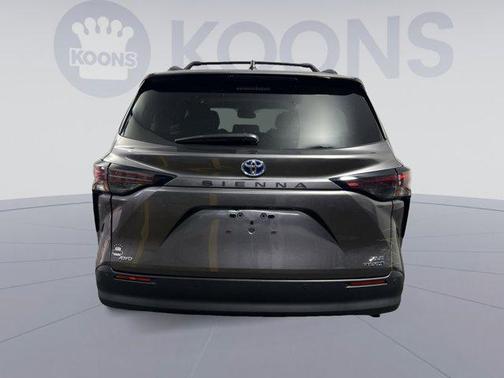 2024 Toyota Sienna XLE 7 Passenger
