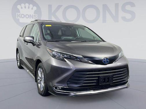 2024 Toyota Sienna XLE 7 Passenger
