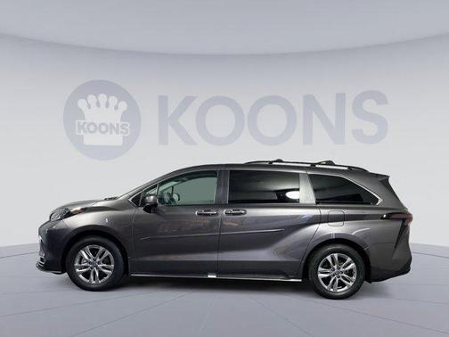 2024 Toyota Sienna XLE 7 Passenger