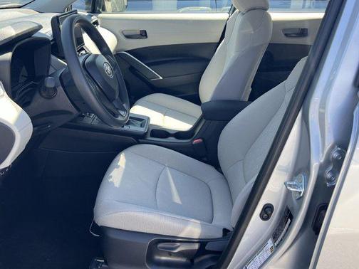 Sonic Silver 2026 Toyota Corolla Cross L