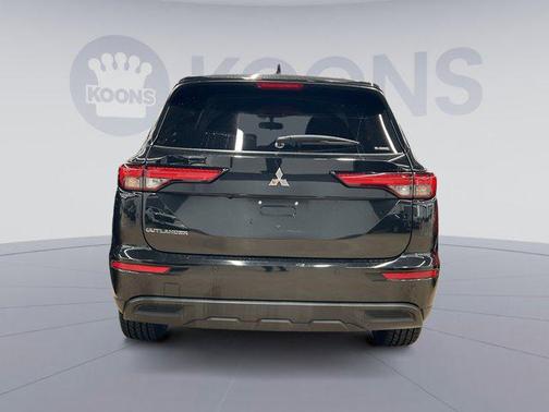 2024 Mitsubishi Outlander ES 2.5 S-AWC