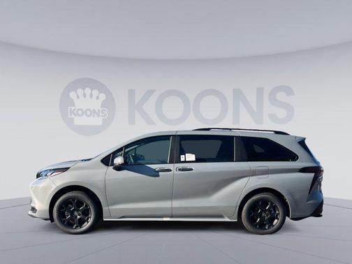 2026 Toyota Sienna Woodland Edition