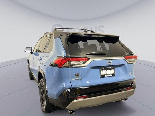 2025 Toyota RAV4 Hybrid SE