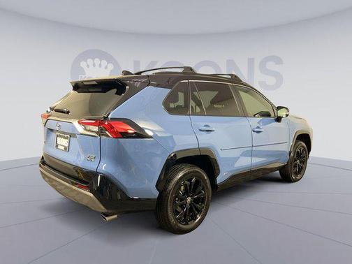 2025 Toyota RAV4 Hybrid SE