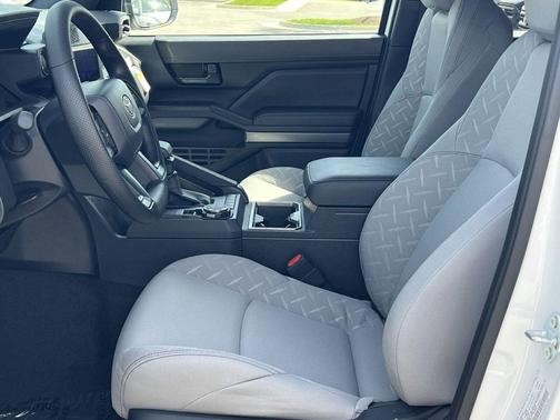 Ice Cap 2026 Toyota Tacoma SR5