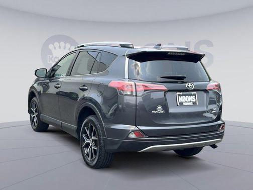 2017 Toyota RAV4 SE
