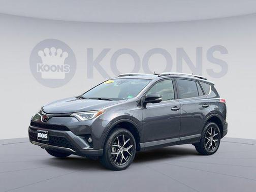 2017 Toyota RAV4 SE