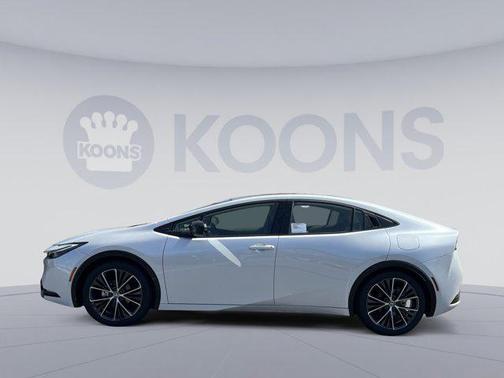 Wind Chill Pearl 2026 Toyota Prius XLE