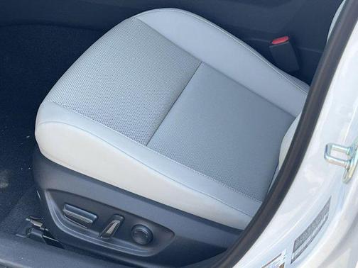 Wind Chill Pearl 2026 Toyota Prius XLE