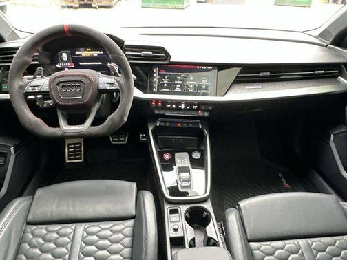 2023 Audi RS 3 TFSI quattro S tronic