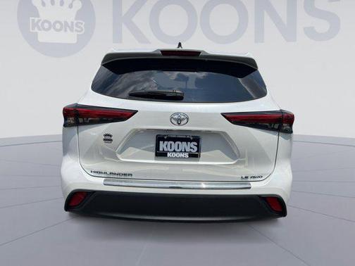 2023 Toyota Highlander LE