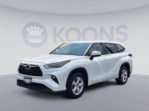 2023 Toyota Highlander LE