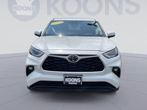 2023 Toyota Highlander LE
