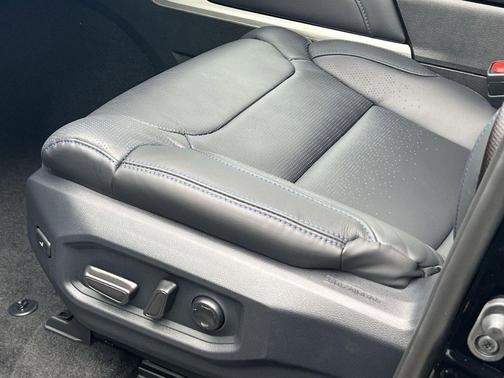Midnight Black Metallic 2026 Toyota Tundra Platinum