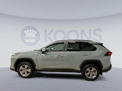 2023 Toyota RAV4 Hybrid XLE
