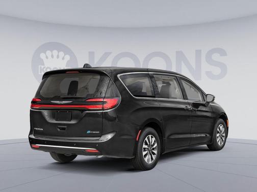 Diamond Black Crystal Pearlcoat 2024 Chrysler Pacifica Hybrid Select
