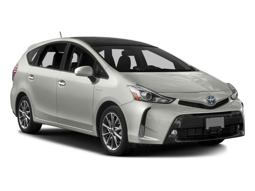 2017 Toyota Prius v Five