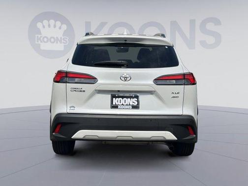 2024 Toyota Corolla Cross XLE