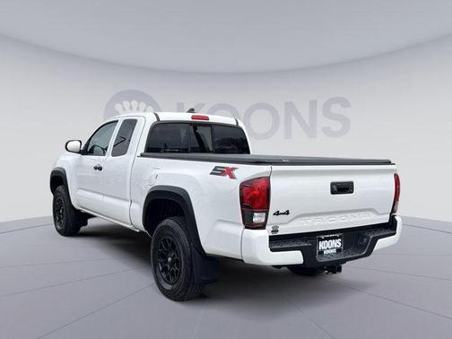 2022 Toyota Tacoma SR
