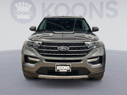 CARBONIZED GRAY METALLIC 2022 Ford Explorer XLT