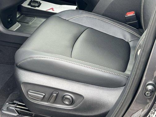 2025 Toyota Sienna Platinum