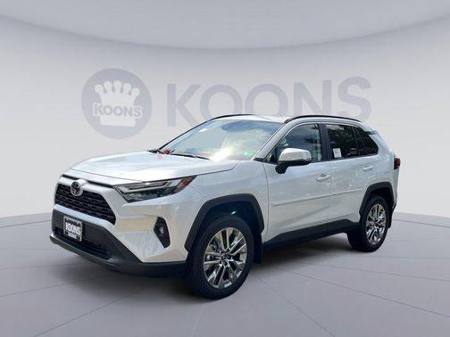 2025 Toyota RAV4 XLE Premium