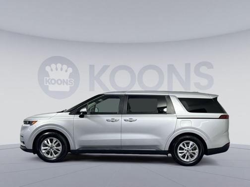 Silky Silver 2022 Kia Carnival LXS