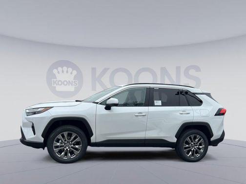 2025 Toyota RAV4 XLE Premium