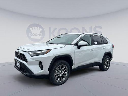 2025 Toyota RAV4 XLE Premium