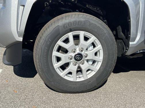 2025 Toyota Tacoma SR5