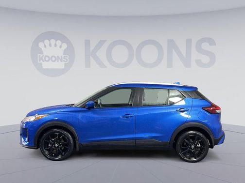 2022 Nissan Kicks SV
