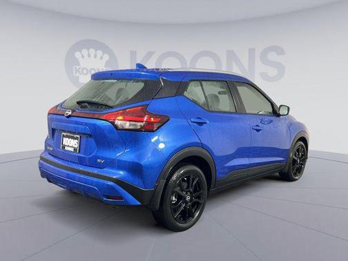 2022 Nissan Kicks SV