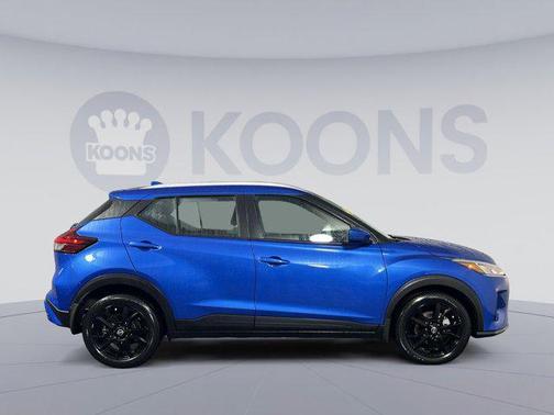 2022 Nissan Kicks SV