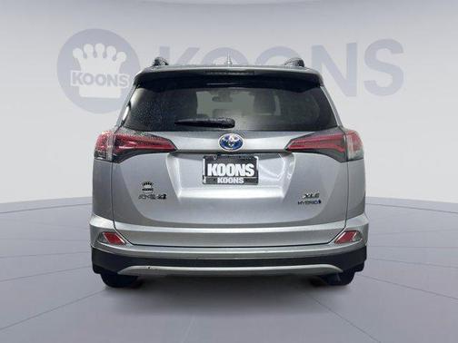 2018 Toyota RAV4 Hybrid XLE