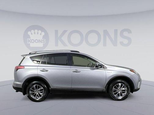 2018 Toyota RAV4 Hybrid XLE