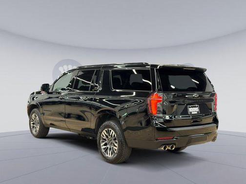 Black 2025 Chevrolet Suburban 4WD Z71