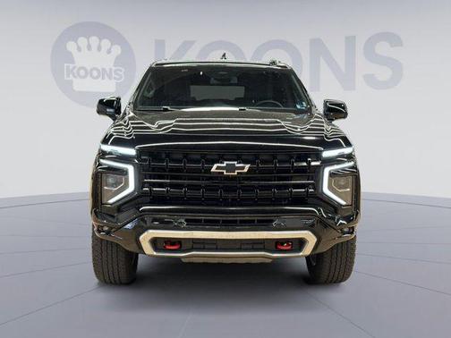 Black 2025 Chevrolet Suburban 4WD Z71