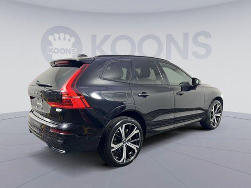 2022 Volvo XC60 Recharge Plug-In Hybrid T8 R-Design