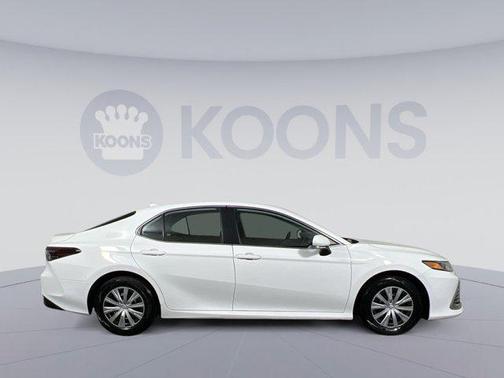 2022 Toyota Camry LE