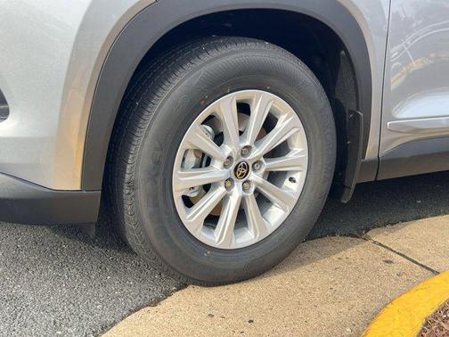 2026 Toyota Grand Highlander Hybrid XLE