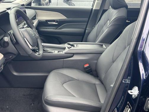 Blueprint 2026 Toyota Grand Highlander Platinum