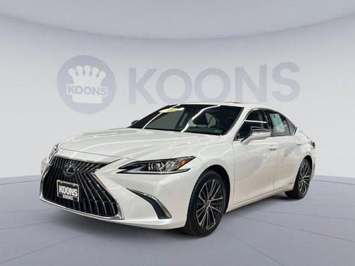 2022 Lexus ES 300h Base