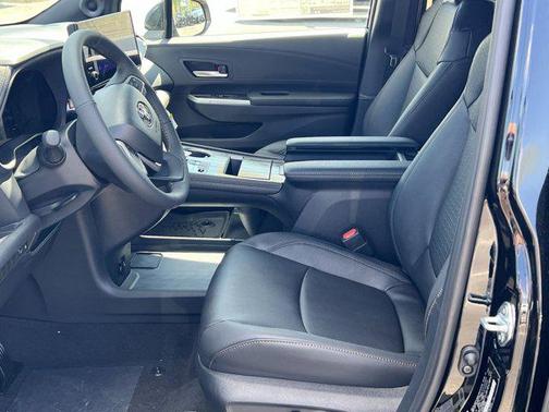 Midnight Black Metallic 2026 Toyota Sienna Woodland Edition