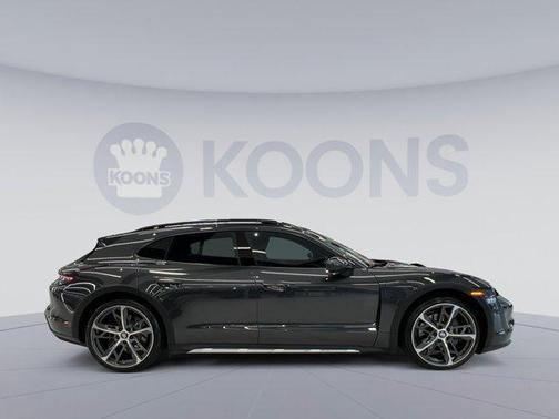 2023 Porsche Taycan 4