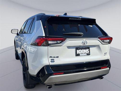 2025 Toyota RAV4 Hybrid SE