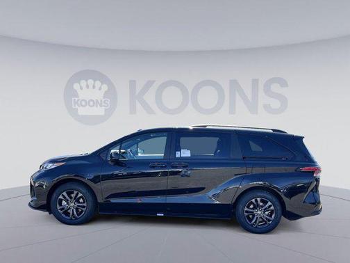 Midnight Black Metallic 2026 Toyota Sienna XSE 7 Passenger